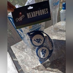 New MLB L.A. Dodgers Headphones 🎧